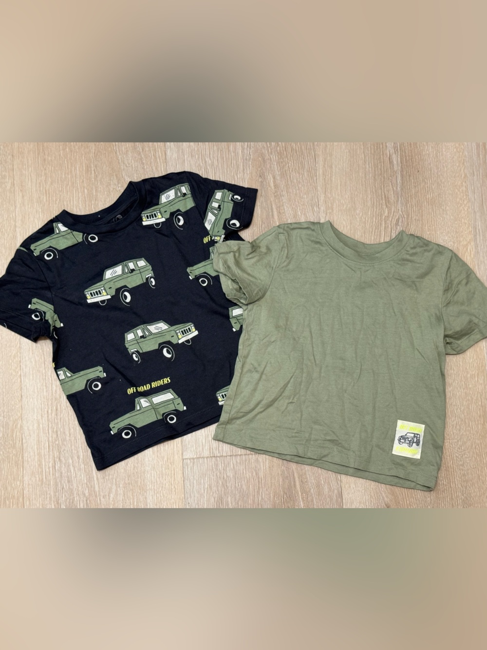 Kids Short Sleeve Tee Set - Olive & Black Car Print